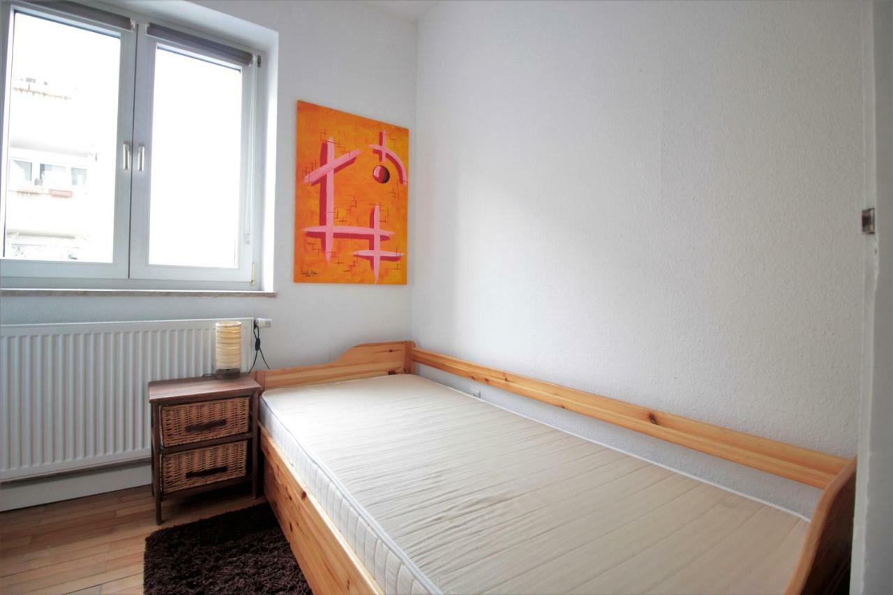 Charming 3-Bedroom Apartment With Parking Lot Wurzburg Exterior photo
