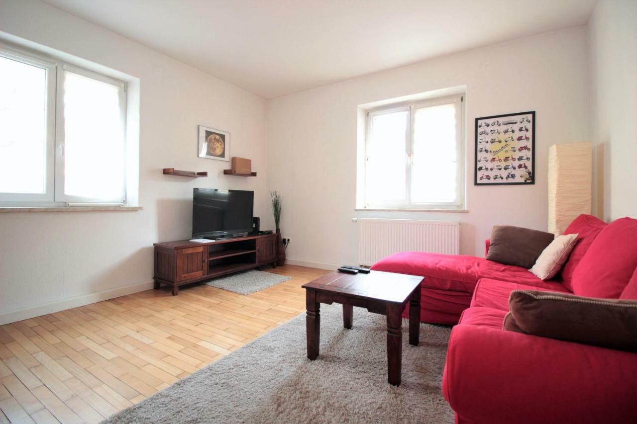Charming 3-Bedroom Apartment With Parking Lot Wurzburg Exterior photo